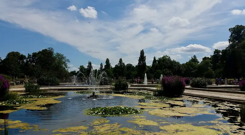 The Italian Gardens and its fountains in Kensington Gardens